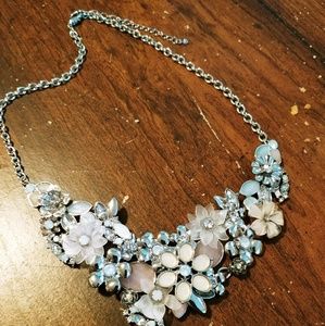 Chunky flower necklace